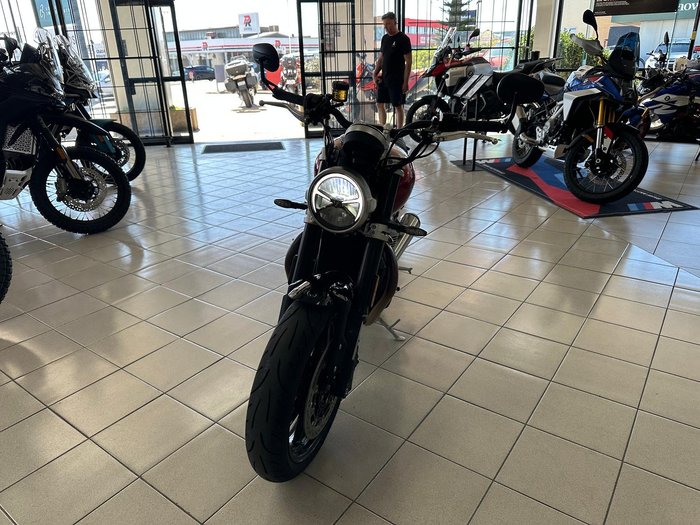 2025 Triumph Speed Twin 1200