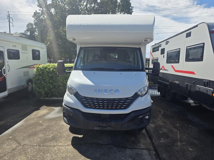 2022 Winnebago Burleigh
