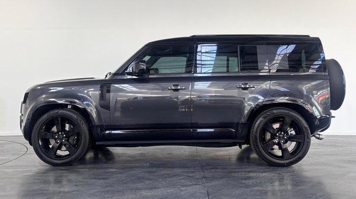 2026 Land Rover Defender 110 P425 X-Dynamic SE