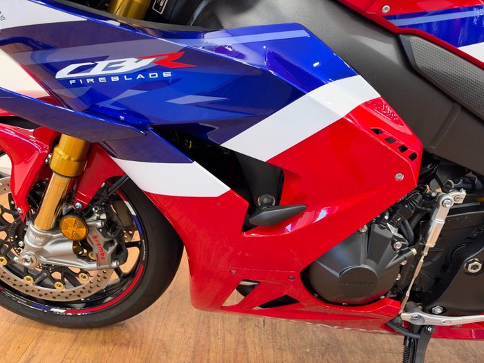 2024 Honda CBR1000RR-R SP (FIREBLADE) ABS RED