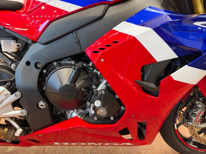 2024 Honda CBR1000RR-R SP (FIREBLADE) ABS RED