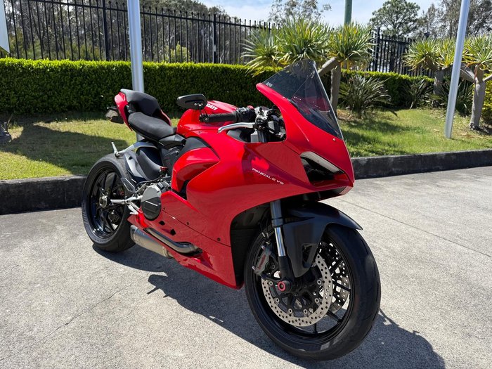 2022 Ducati Panigale V2