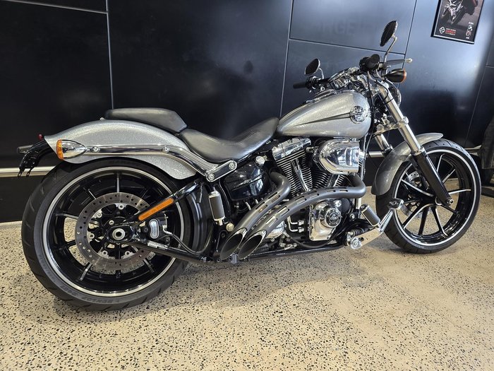 2015 Harley-Davidson Breakout 103 (FXSB)