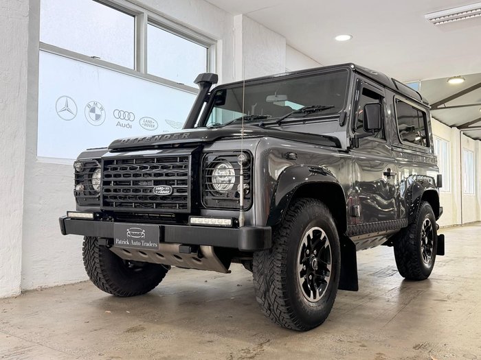 2015 Land Rover Defender Adventure