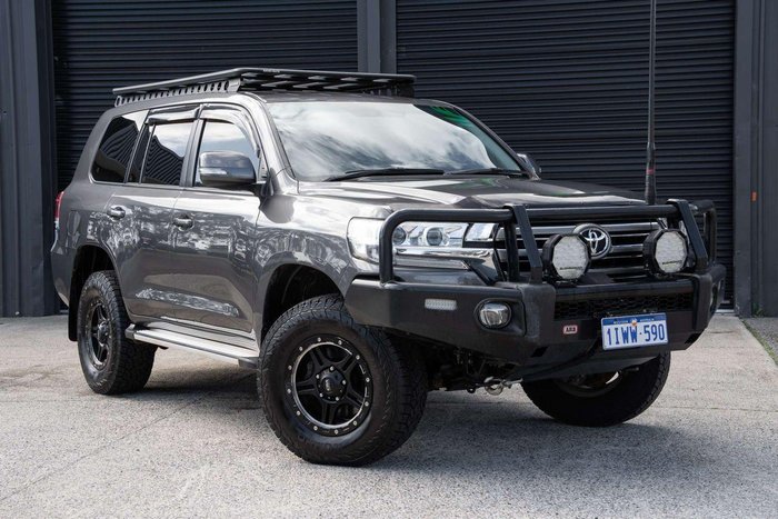 2016 Toyota Landcruiser
