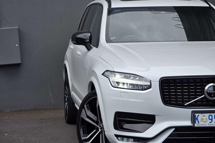 2021 Volvo XC90 B6 R-Design