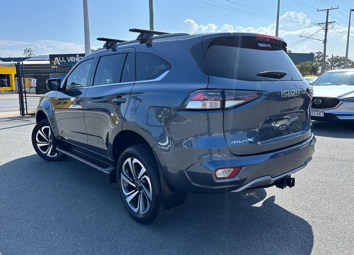 2022 Isuzu MU-X LS-T