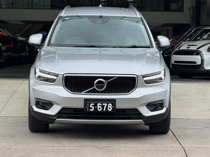 2019 Volvo XC40 T4 Momentum