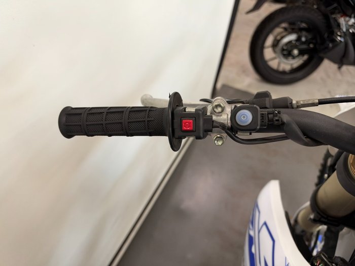 2022 Yamaha YZ450F White