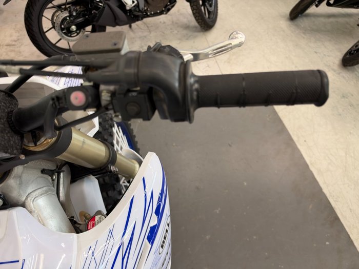 2022 Yamaha YZ450F White