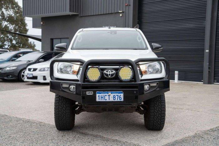 2020 Toyota Hilux SR