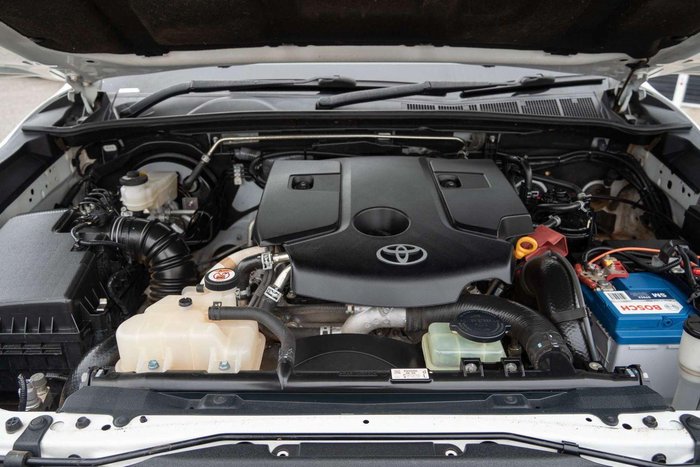 2020 Toyota Hilux SR
