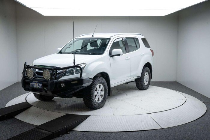 2017 Isuzu MU-X