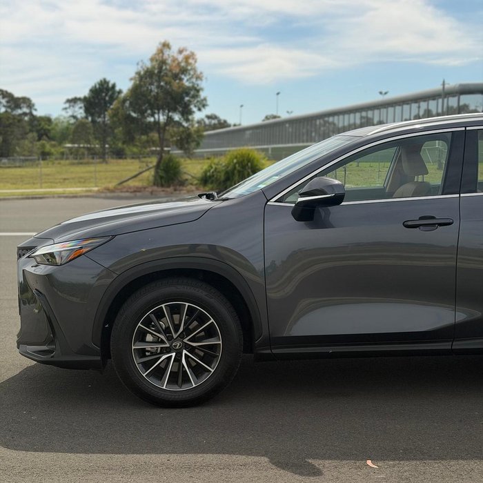 2026 Lexus NX 350h Luxury