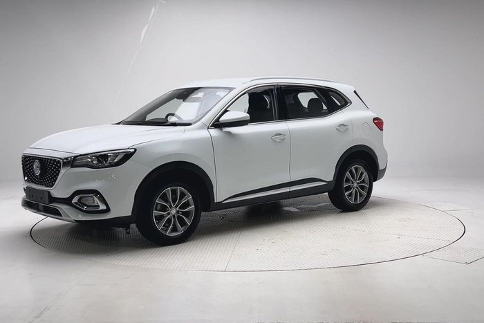 2022 MG HS