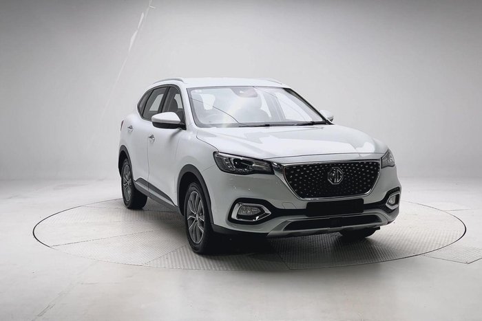 2022 MG HS