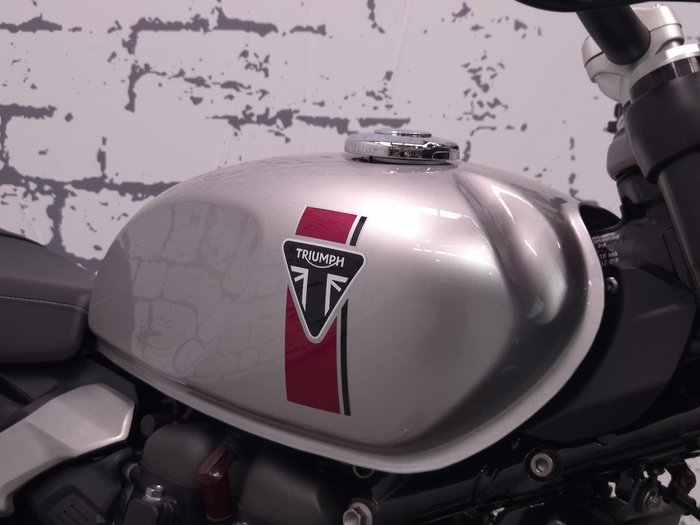 2025 Triumph Speed Twin 900