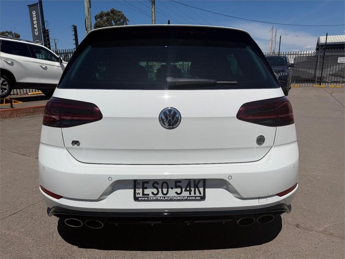 2017 Volkswagen Golf R Grid Edition
