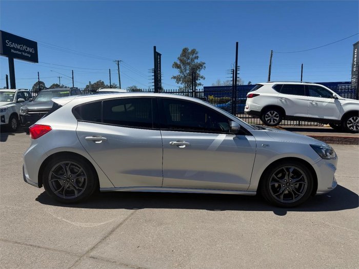 2018 Ford Focus ST-Line