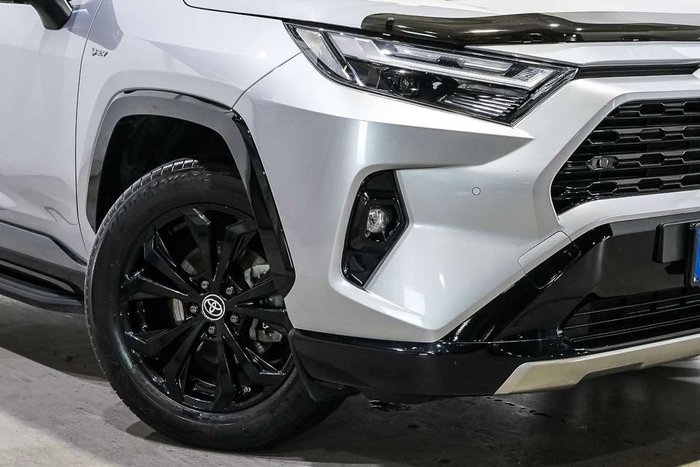2025 Toyota RAV4 XSE