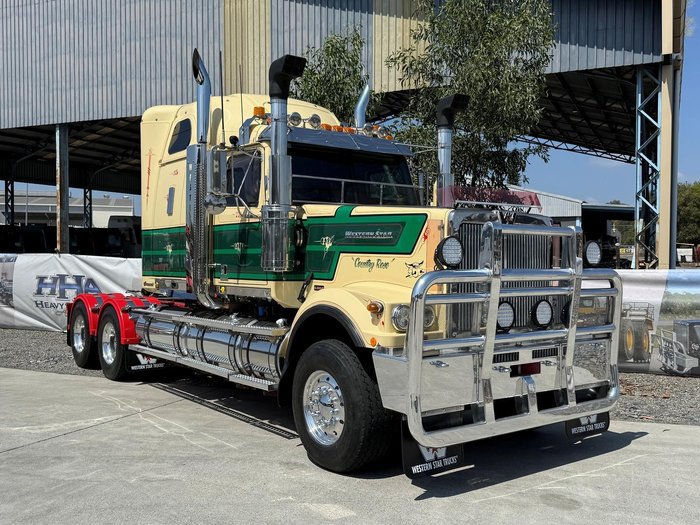 2016 Western Star 6900 Series