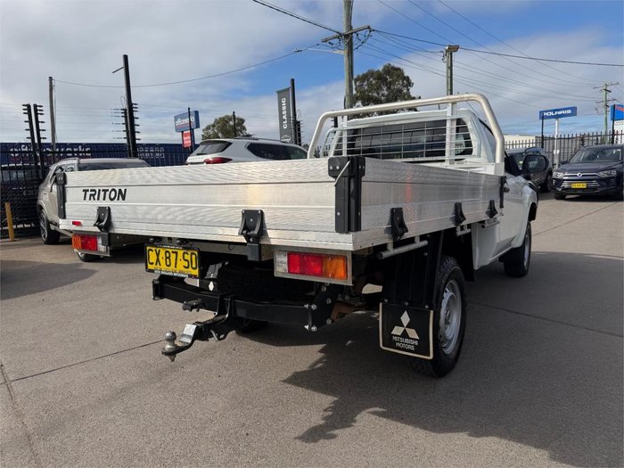 2020 Mitsubishi Triton GLX