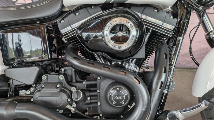 2017 Harley-Davidson Dyna Fat Bob 103 (FXDF)
