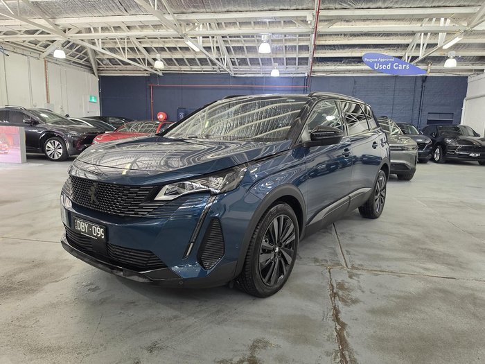 2023 Peugeot 5008