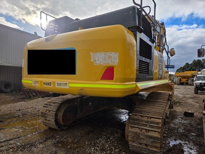 2021 Komatsu Pc490lc-11