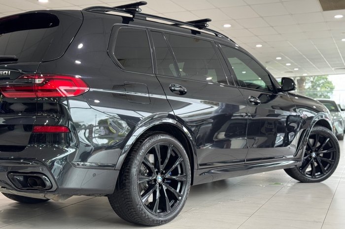 2020 BMW X7 M50i