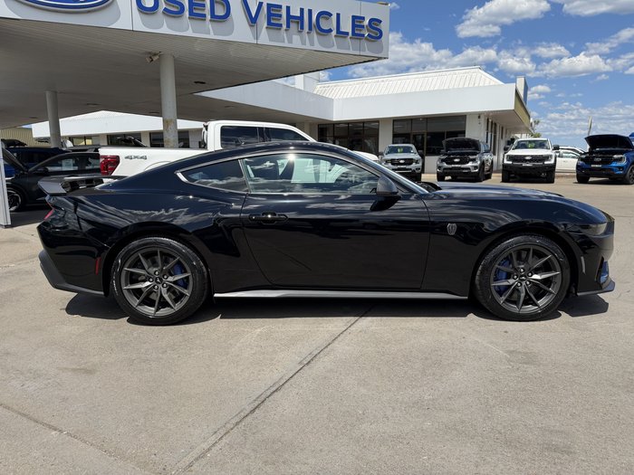 2026 Ford Mustang Dark Horse