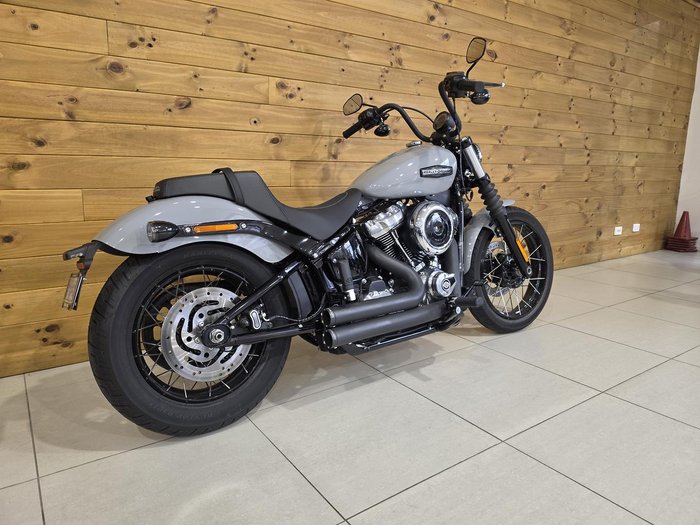 2025 Harley-Davidson Street Bob 117 (FXBB)