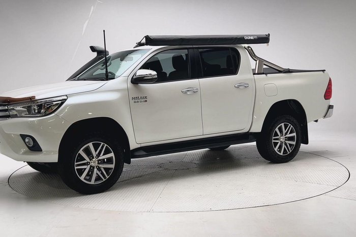2017 Toyota Hilux SR5
