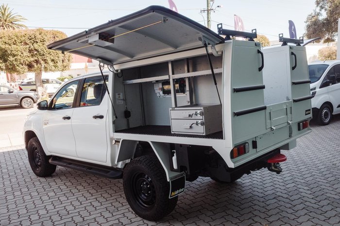 2019 Toyota Hilux SR