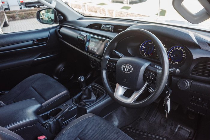 2019 Toyota Hilux SR