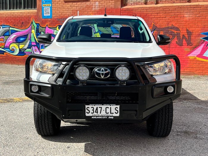 2021 Toyota Hilux SR