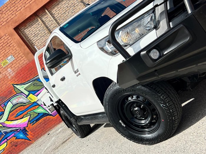 2021 Toyota Hilux SR
