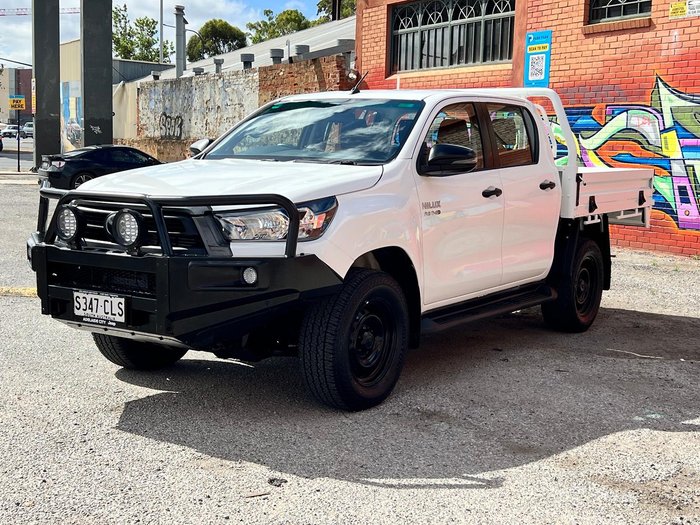 2021 Toyota Hilux SR