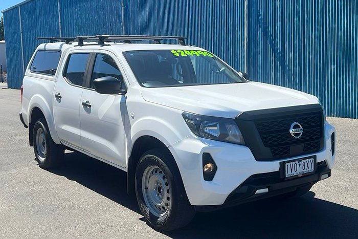 2022 Nissan Navara SL