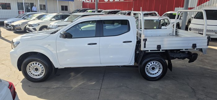 2025 Nissan Navara SL