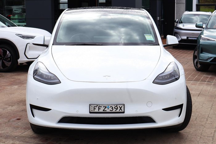 2023 Tesla Model Y Rear-Wheel Drive