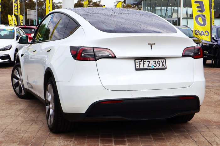 2023 Tesla Model Y Rear-Wheel Drive