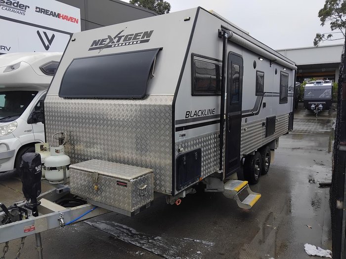 2019 Nextgen BLACKLINE COUPLES SEMI OFF ROAD FRONT CLUB LOUNGE!