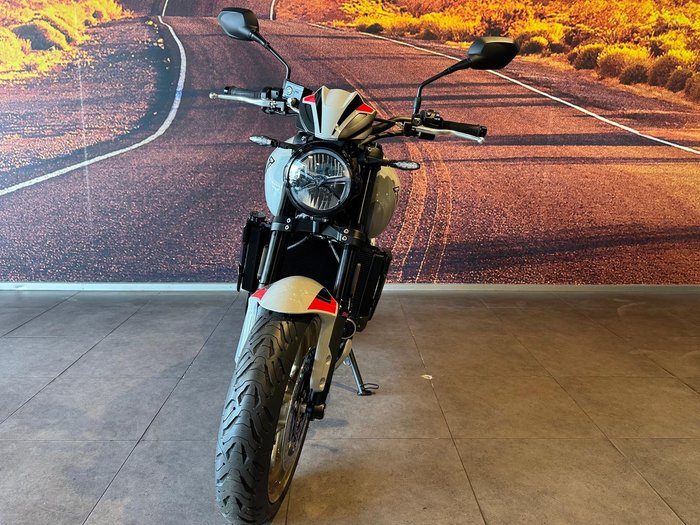 2026 Triumph Trident 800 Trident Grey