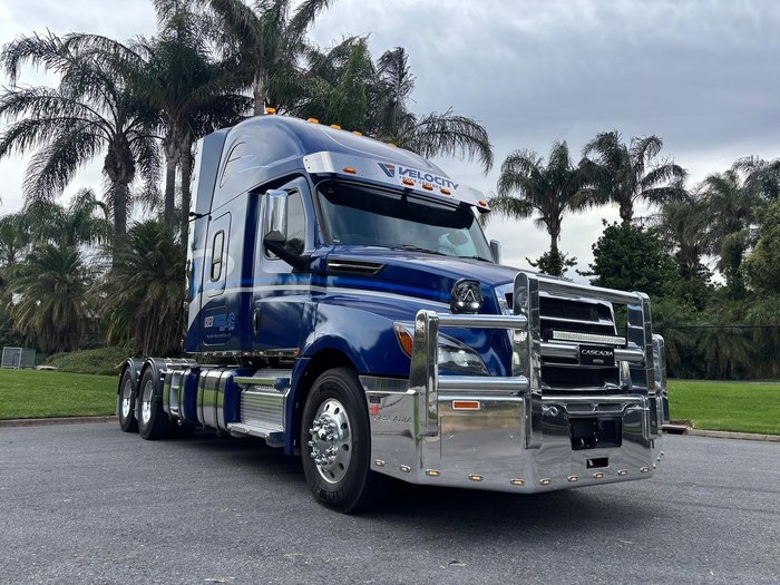2022 Freightliner Cascadia