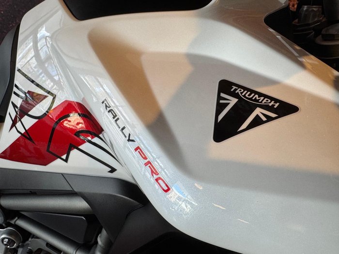 2026 Triumph Tiger 1200 Desert Edition Tiger White