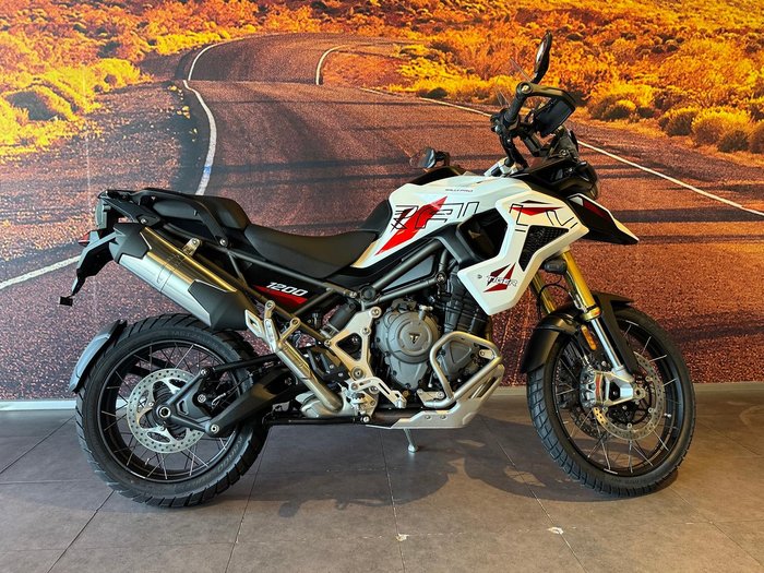 2026 Triumph Tiger 1200 Desert Edition Tiger White
