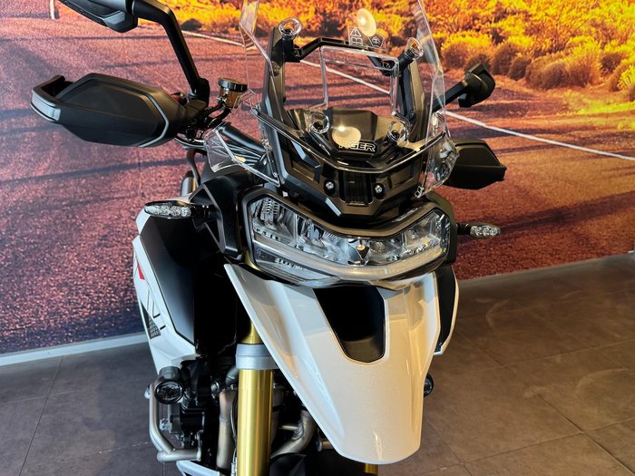 2026 Triumph Tiger 1200 Desert Edition Tiger White