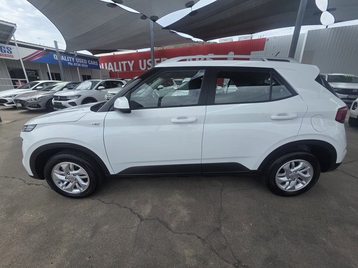 2025 Hyundai Venue (No Badge)