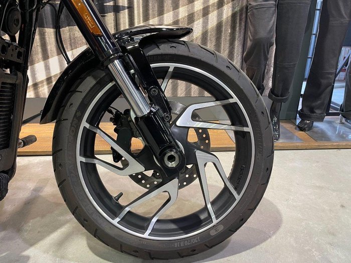 2022 Harley-Davidson Sport Glide 107 (FLSB)